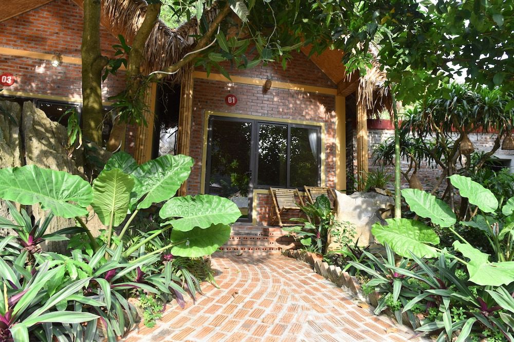 Tamcoc Valley Homestay Family Bungalow 13