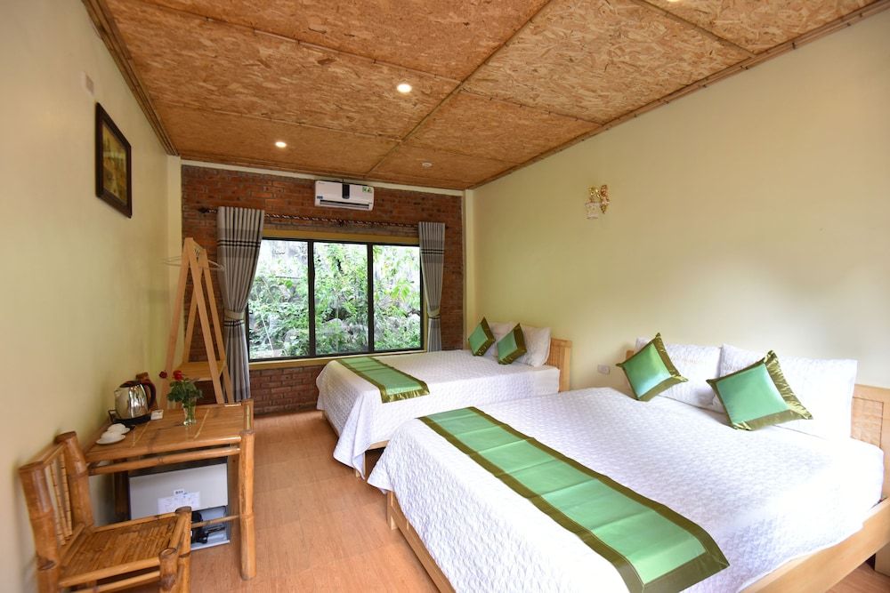 Tamcoc Valley Homestay Family Bungalow