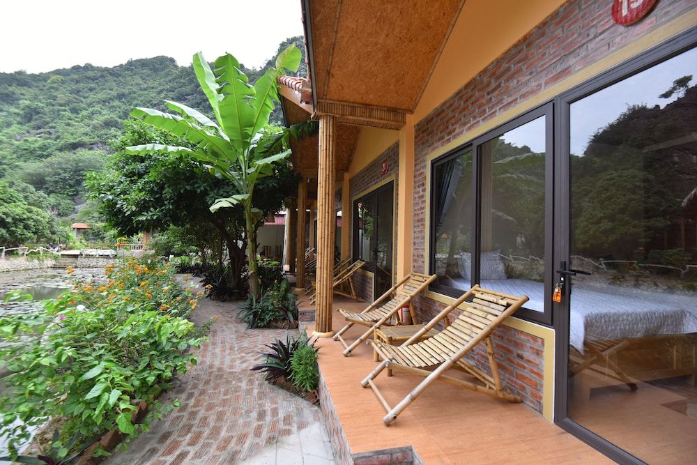 Tamcoc Valley Homestay Basic Bungalow 6