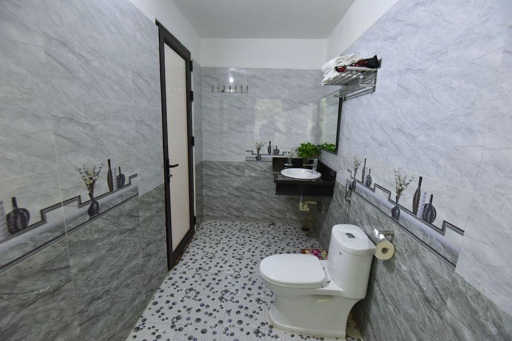 Tamcoc Valley Homestay Family Bungalow 5