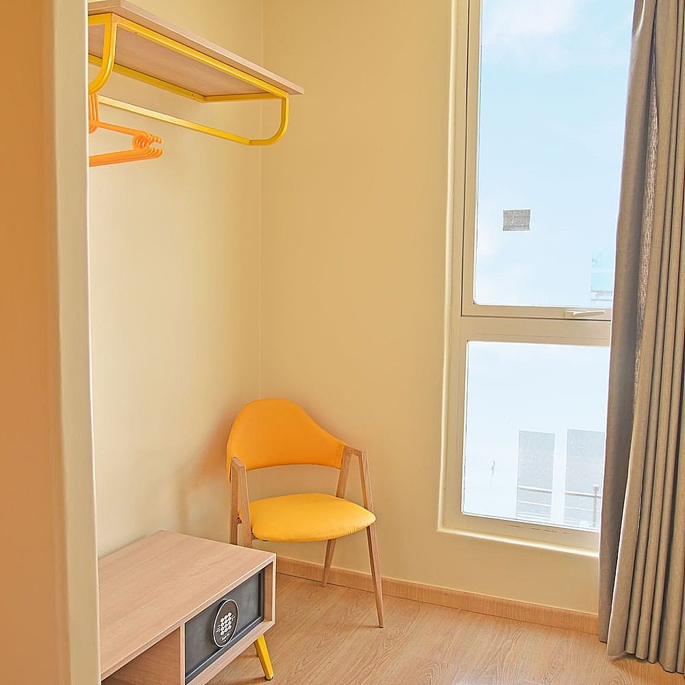 Bloom Golf Course Road Standard Room 4
