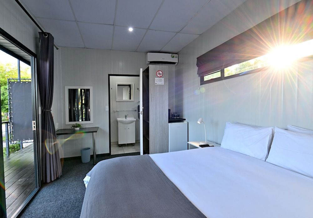 Sleepover Kruger Gate Double Room 3