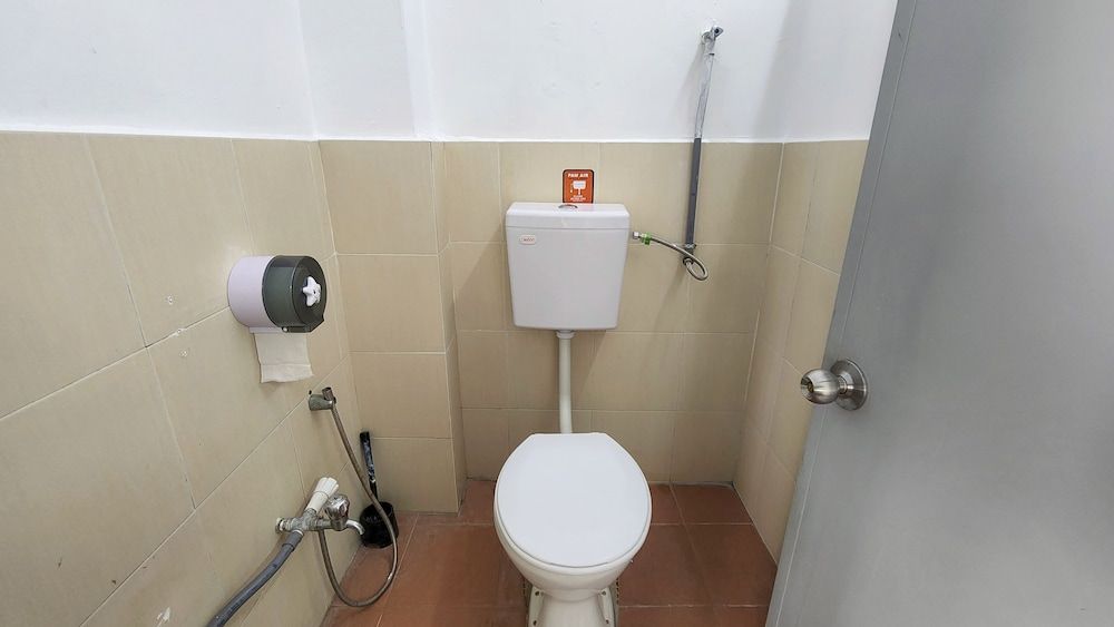 Vintage Inn Standard Double Room 9