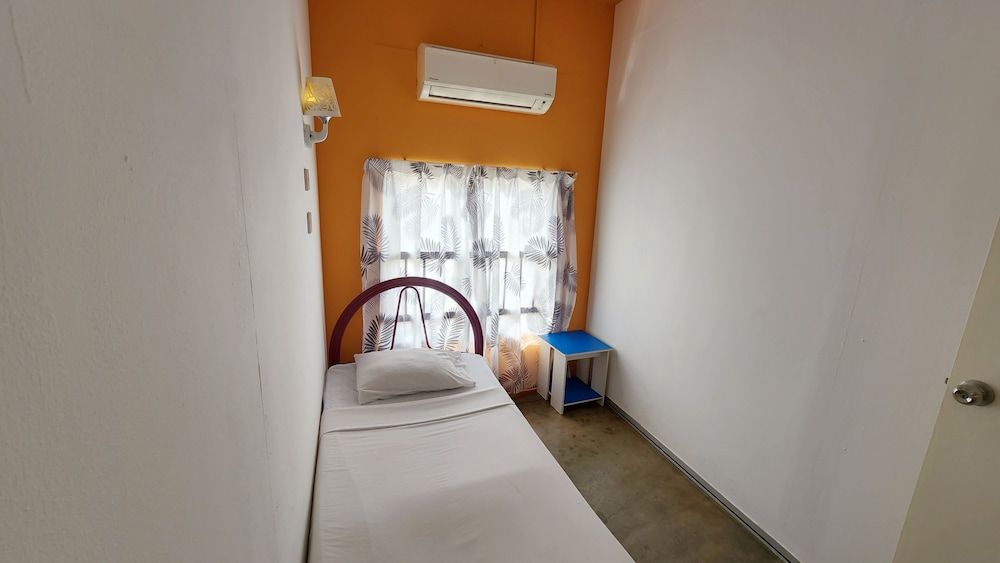 undefined Vintage Inn 4