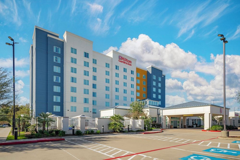 undefined Hilton Garden Inn Houston NW America Plaza 2