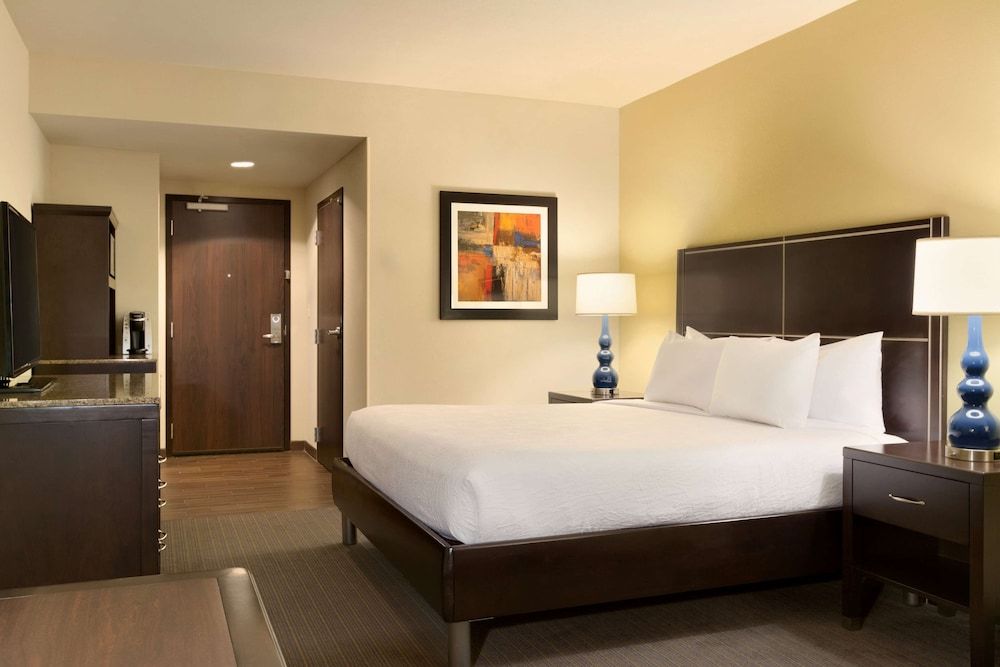 Hilton Garden Inn Houston NW America Plaza One King Bed 4