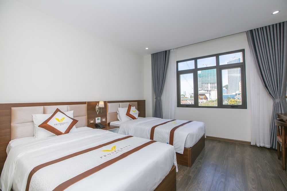 undefined Prosperity Ha Long Hotel 3