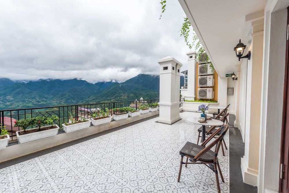 Cat Cat Galerie d'Art Deluxe Double Room 2