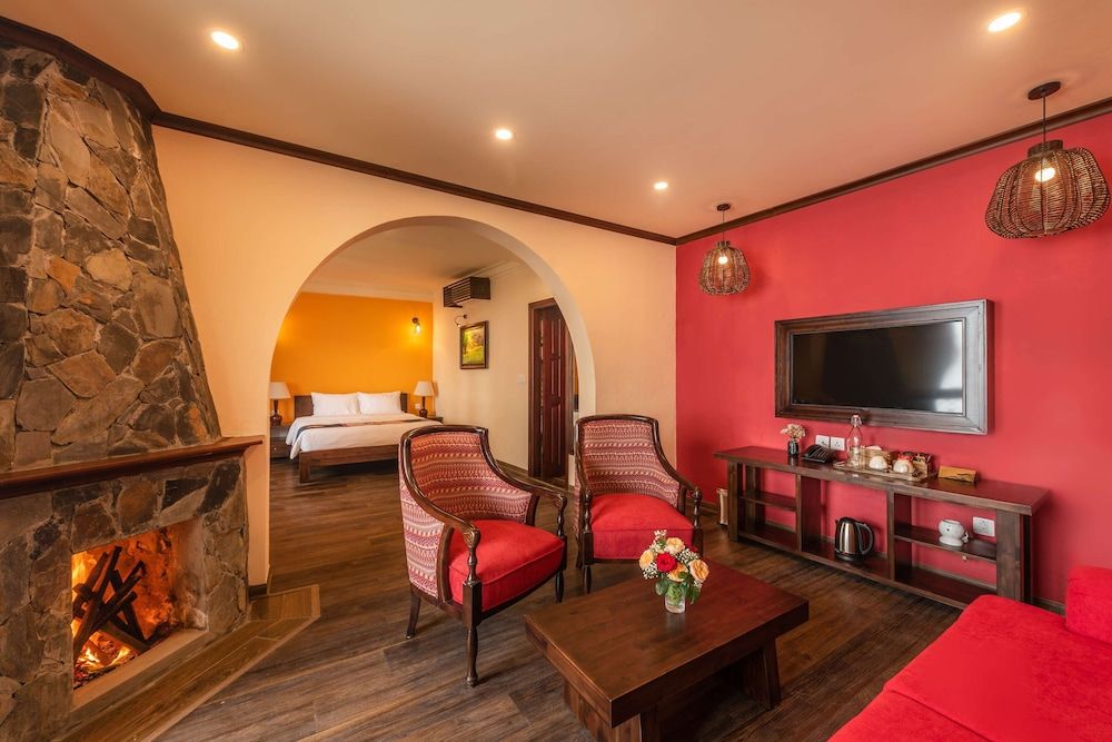 undefined Cat Cat Galerie d'Art 6