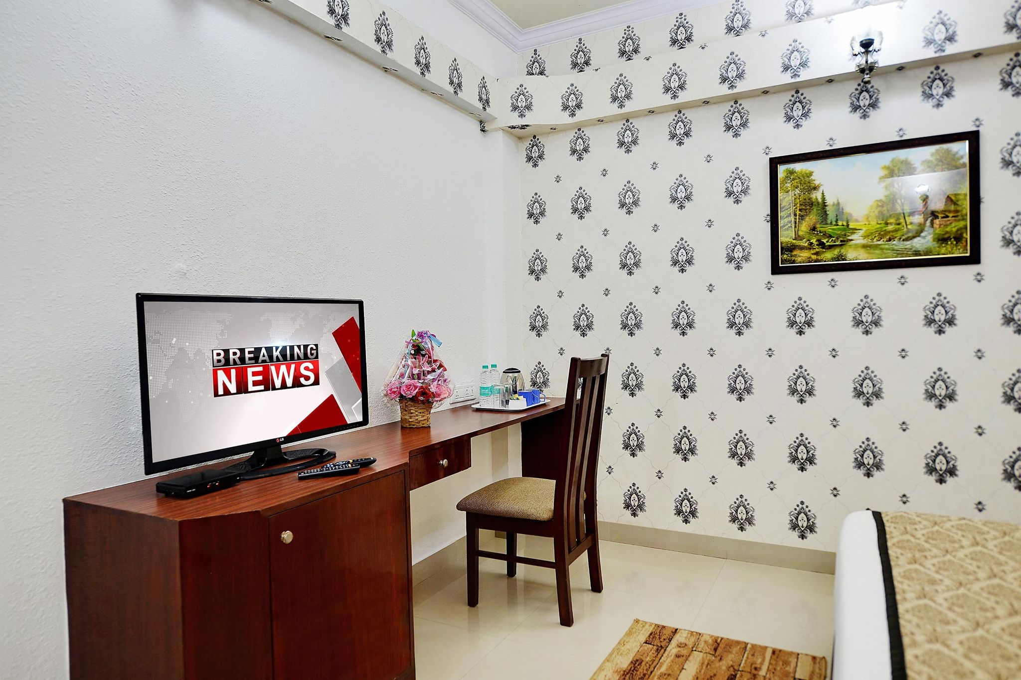 The Liverpool Blue Hotel Premium King Room 8