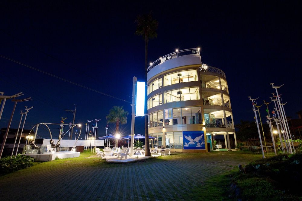 undefined Pure Stay Ocean 8