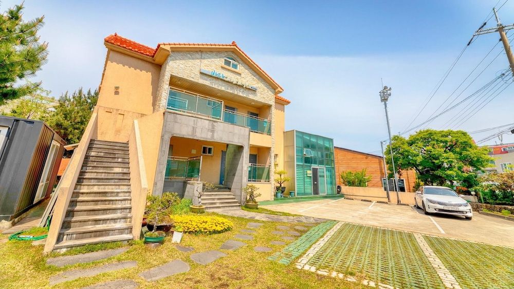 undefined Jeju Badagreen Pension 10