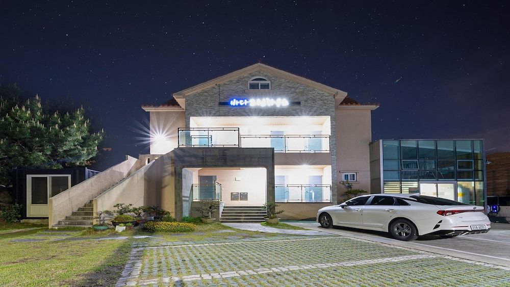 undefined Jeju Badagreen Pension 5