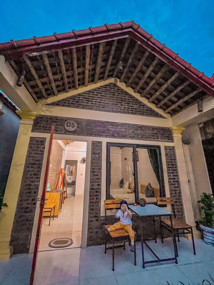 Tam Coc Sunrise Homestay Panoramic Double Room, Non Smoking, Pool View 11