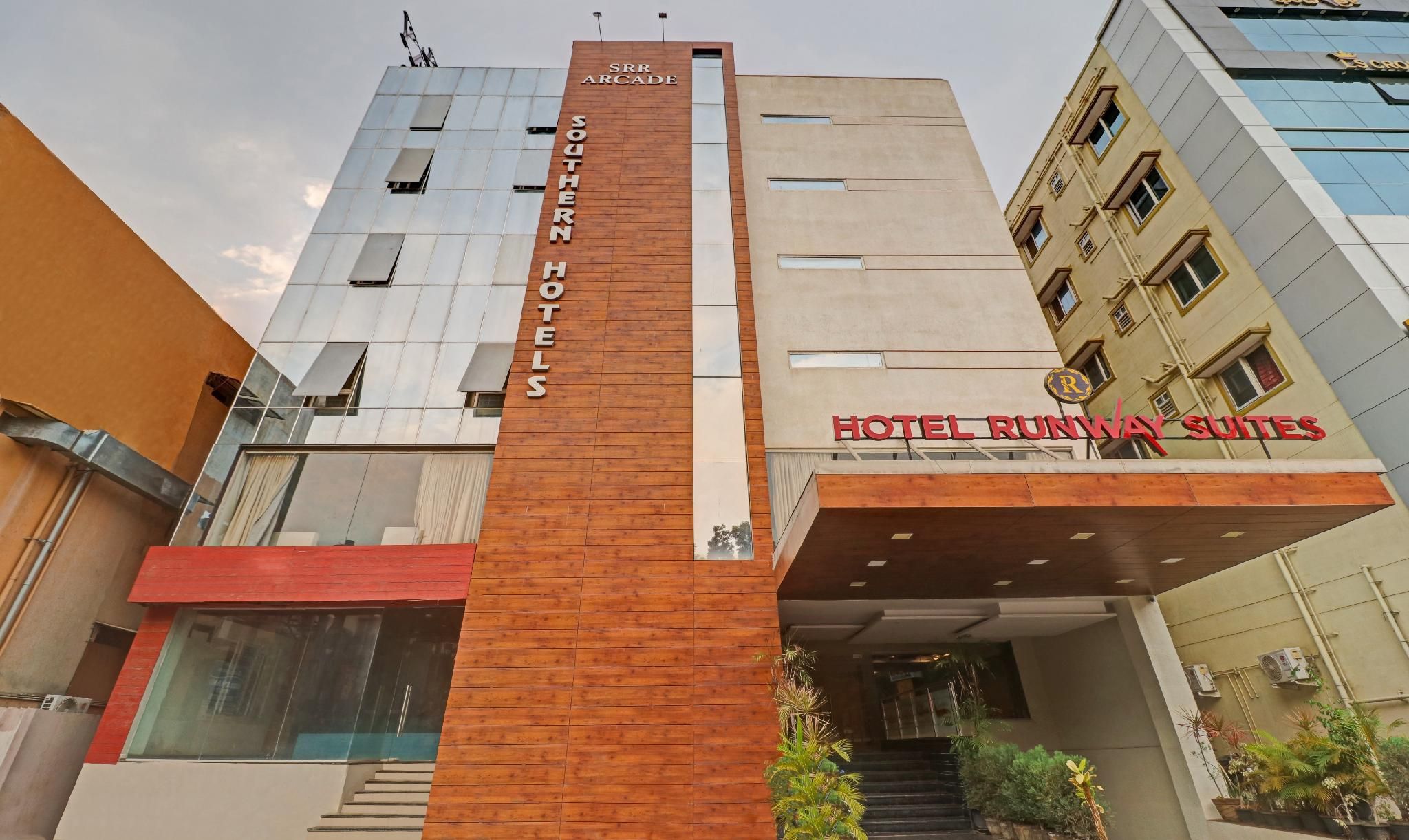 Mahogany Double Room-Microland-YCHS