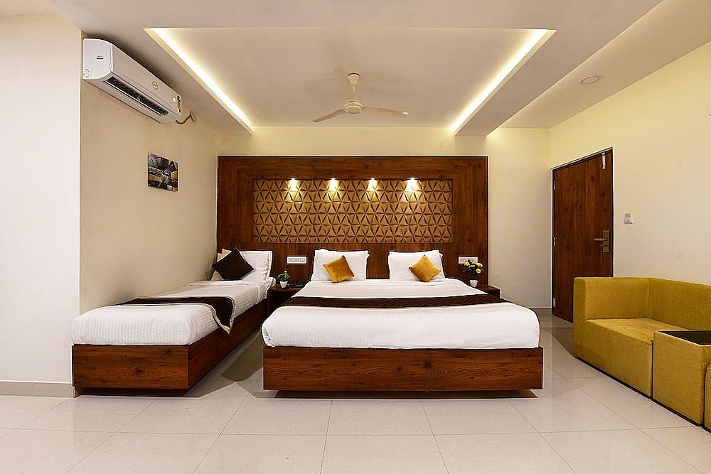 Hotel B V Colours Executive 7