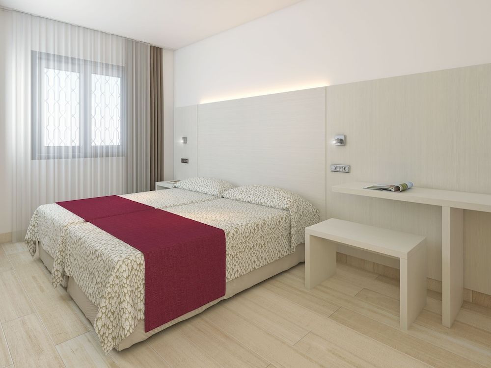 Apartment, 1 Bedroom, Housekeeping