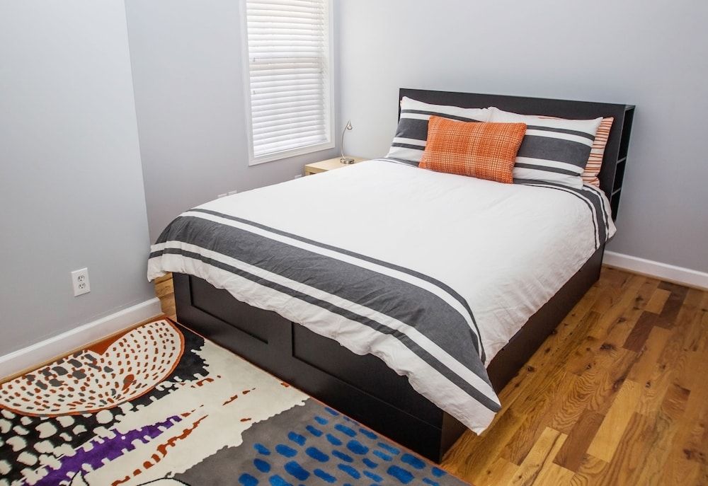 Deluxe Double Room, 1 Queen Bed with Sofa bed, Private Bathroom (Sheep Room)