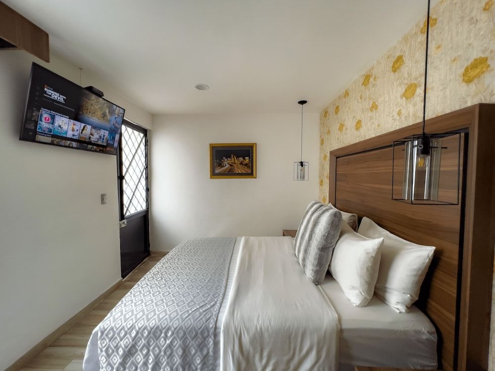 Parral 14 Boutique Hotel Basic Room, 1 Queen Bed 3