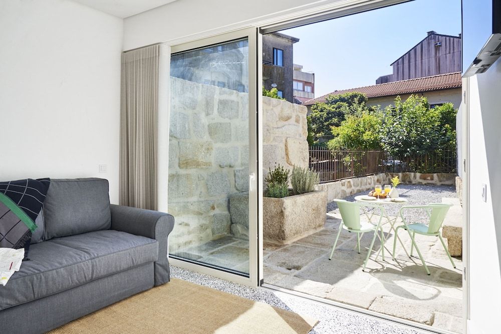 undefined Pause Apartments 3