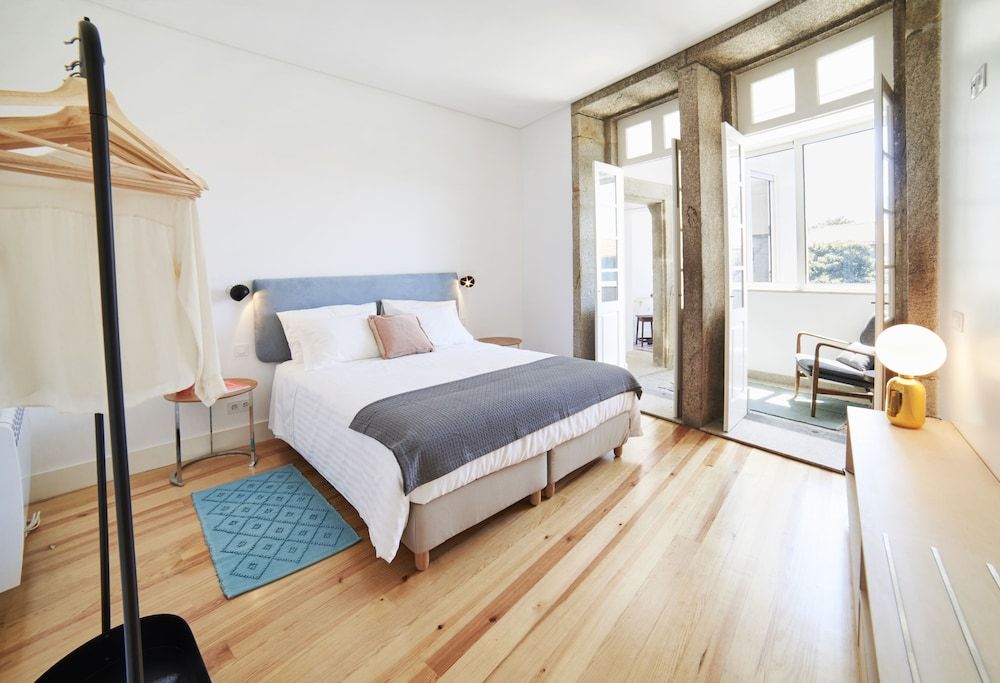 undefined Pause Apartments 2