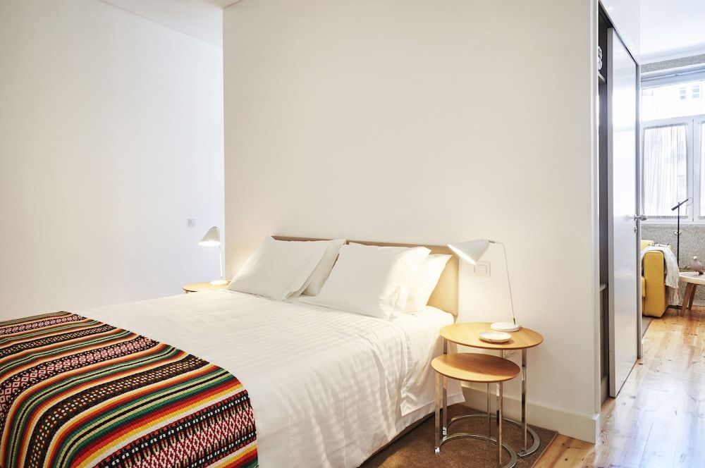 undefined Pause Apartments