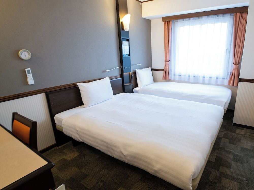 undefined Toyoko Inn Shin Osaka Higashi Mikuni Station 3