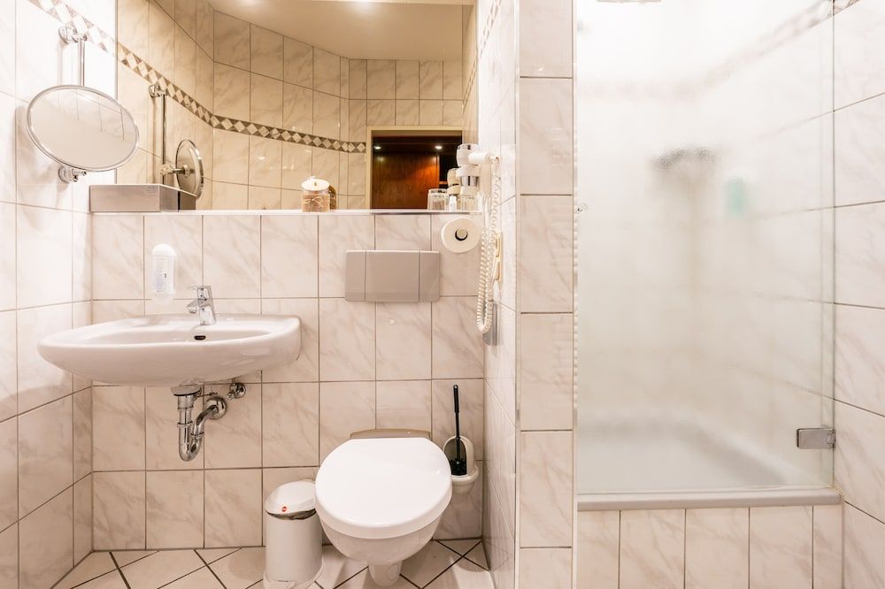 Hotel Frechener Hof Deluxe Single Room (Business) 7