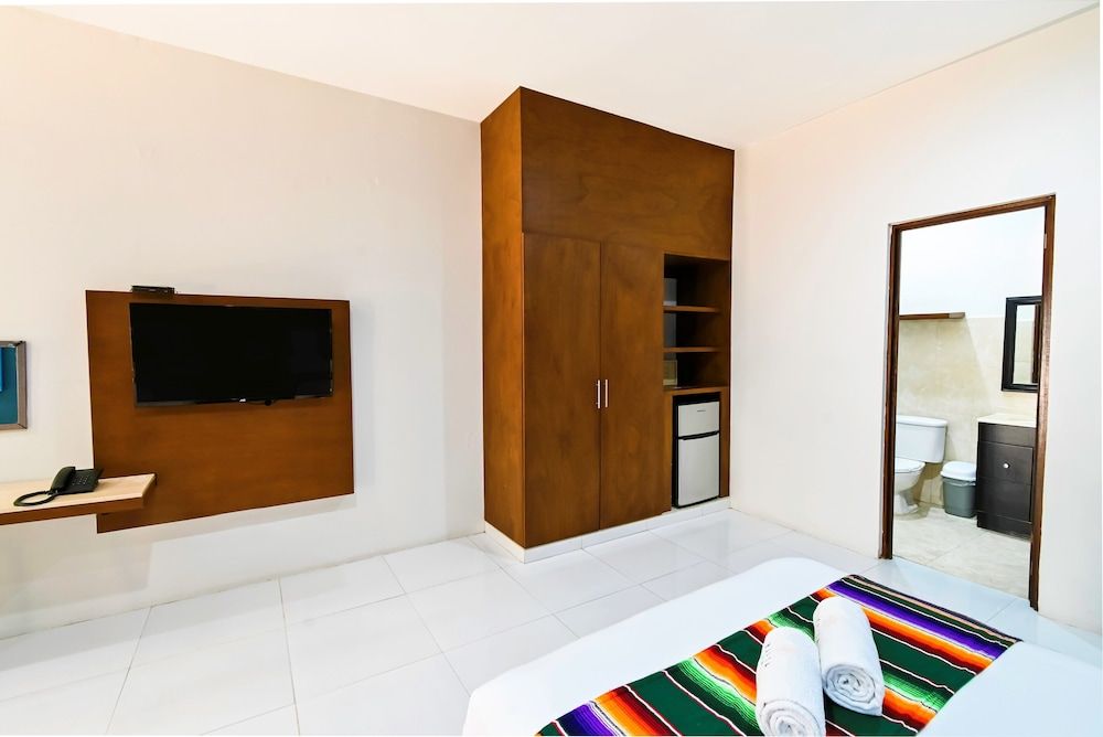 Hotel Mariachi by Kavia 5th Av Standard Double Room 11