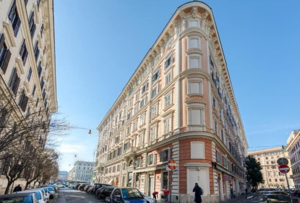 undefined Catone Vatican Suites 9