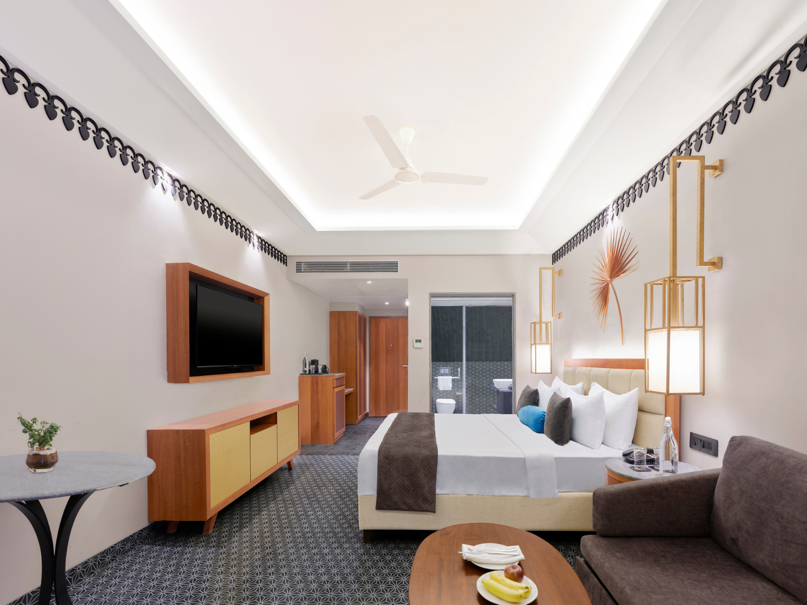 Superior Valley View Room