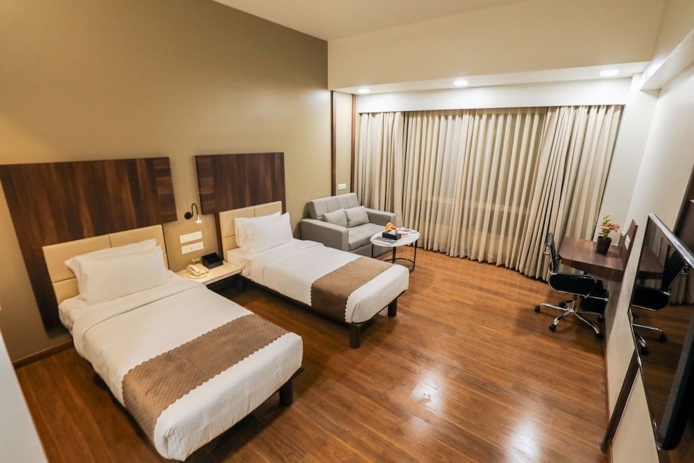 Spree Hotel Aurangabad Deluxe Twin Room