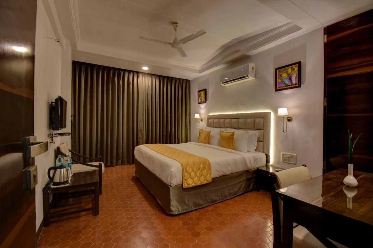 Elite Hotel AC Deluxe Room 2