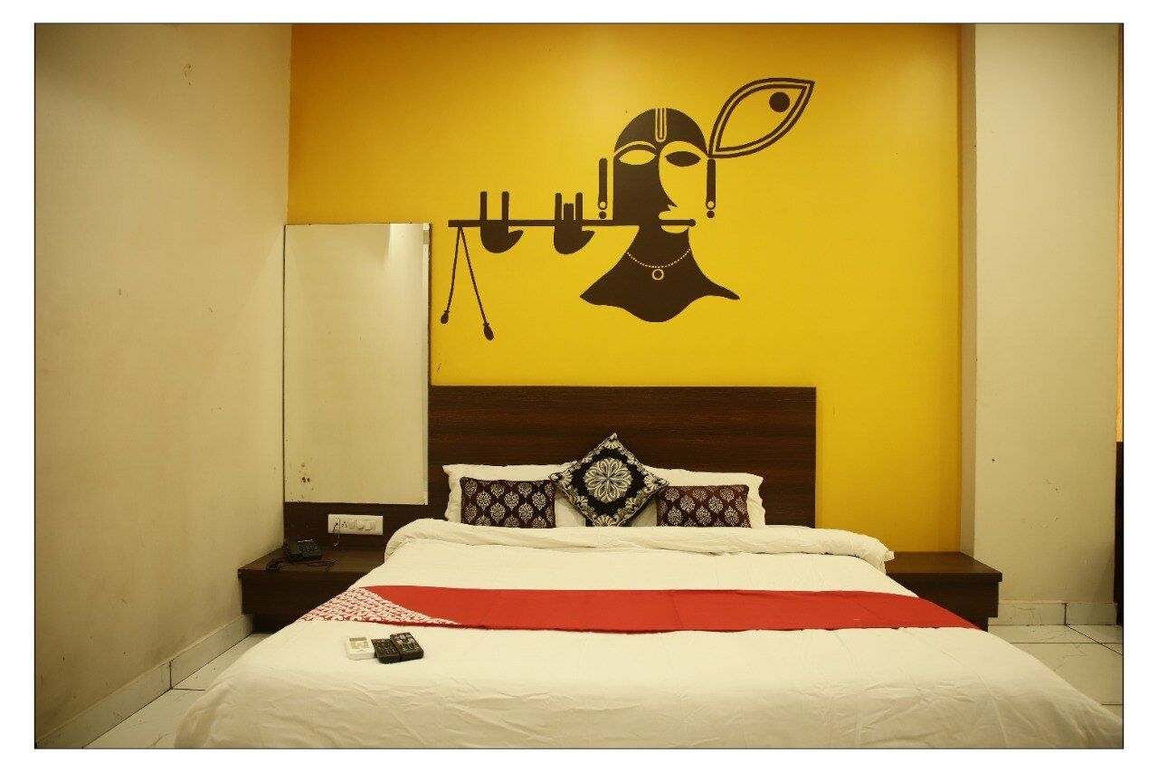 Hotel Nakshtra inn Deluxe Double Room 2