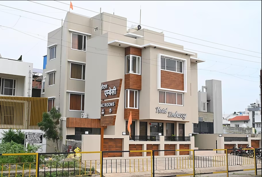 undefined Hotel Embassy 10