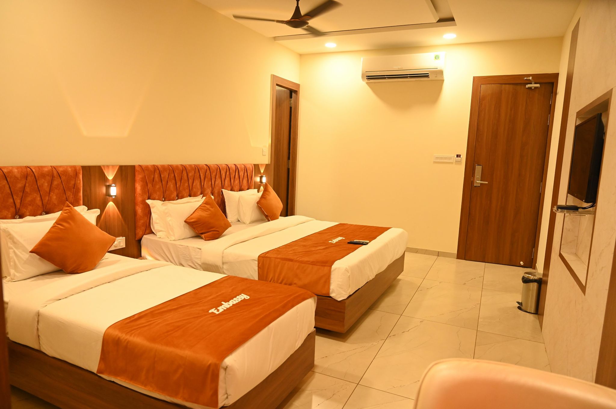 undefined Hotel Embassy 5