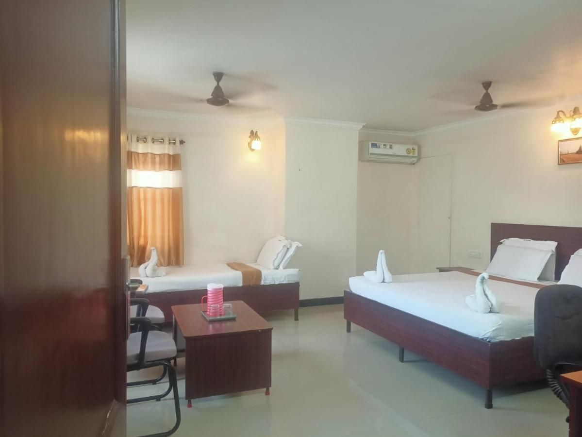 undefined SKY PARK HOTELS 9