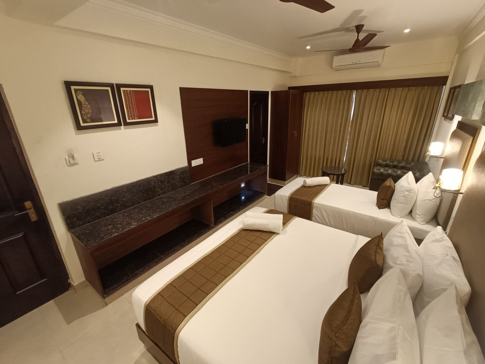 Superior Four Bed Room