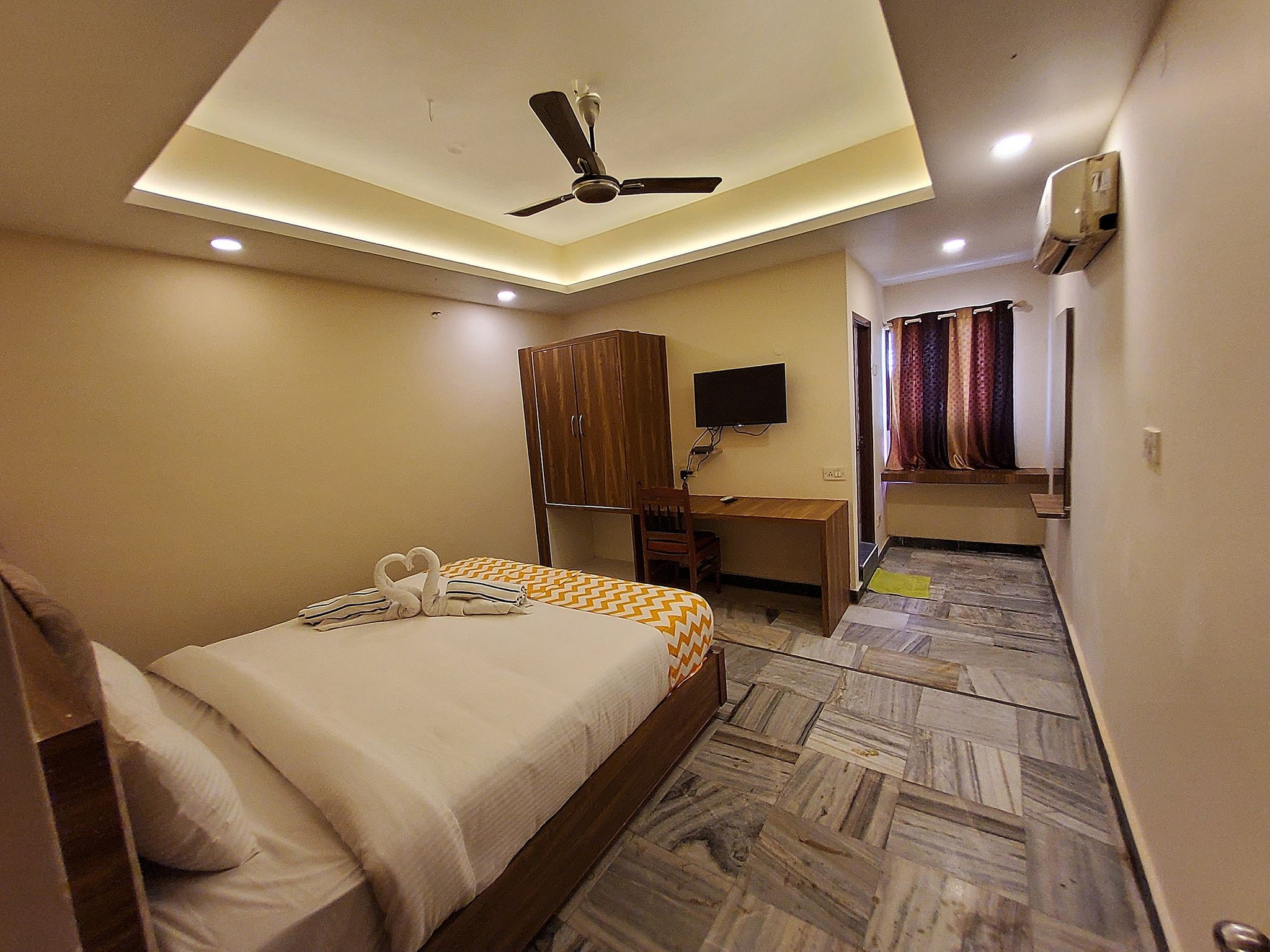 GT Grande Hotel Deluxe Double 2