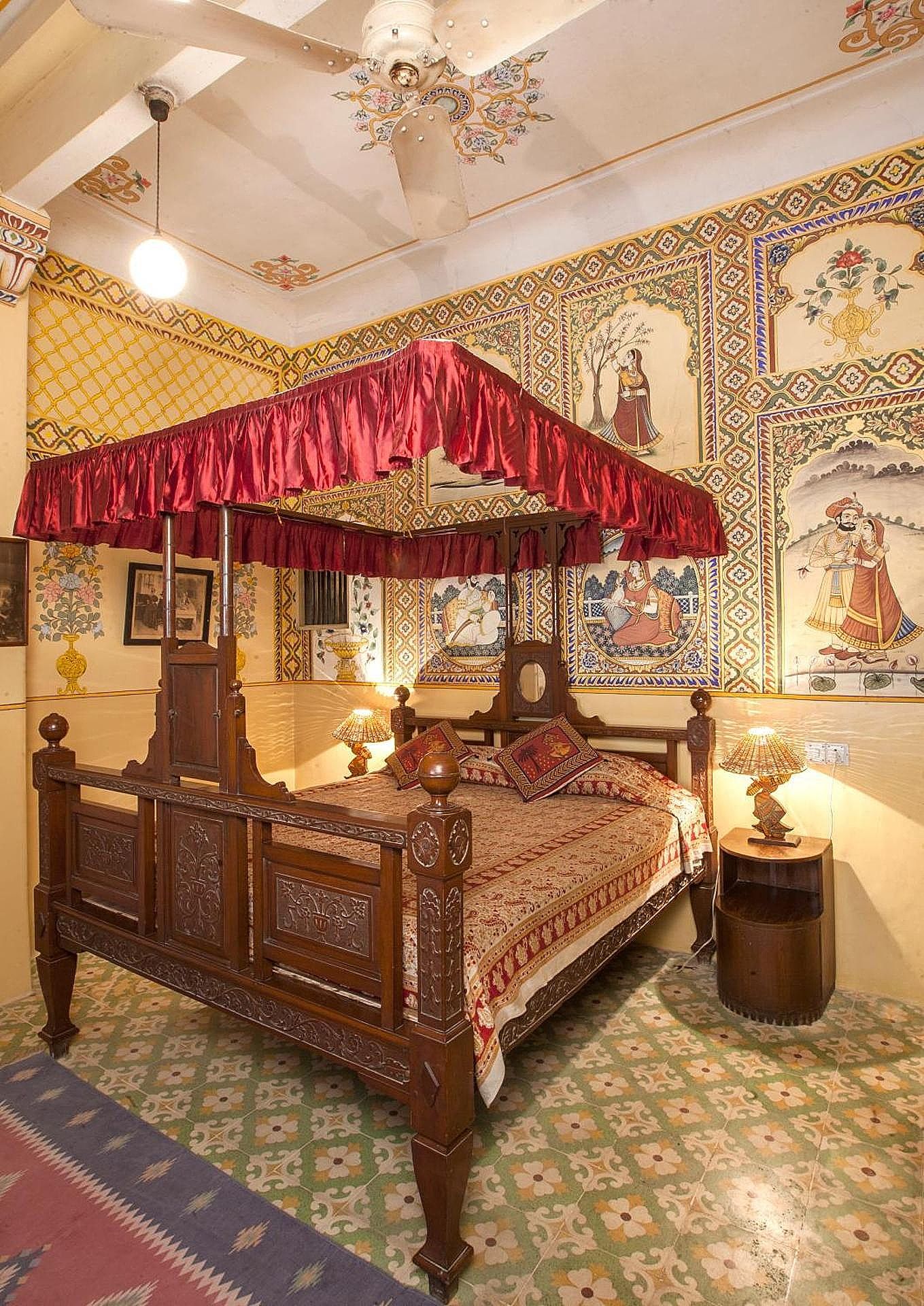 Bissau Palace Deluxe Room 6
