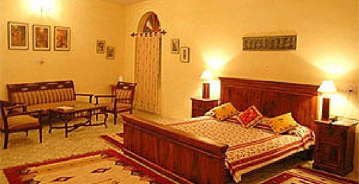 Bissau Palace Deluxe Room 2