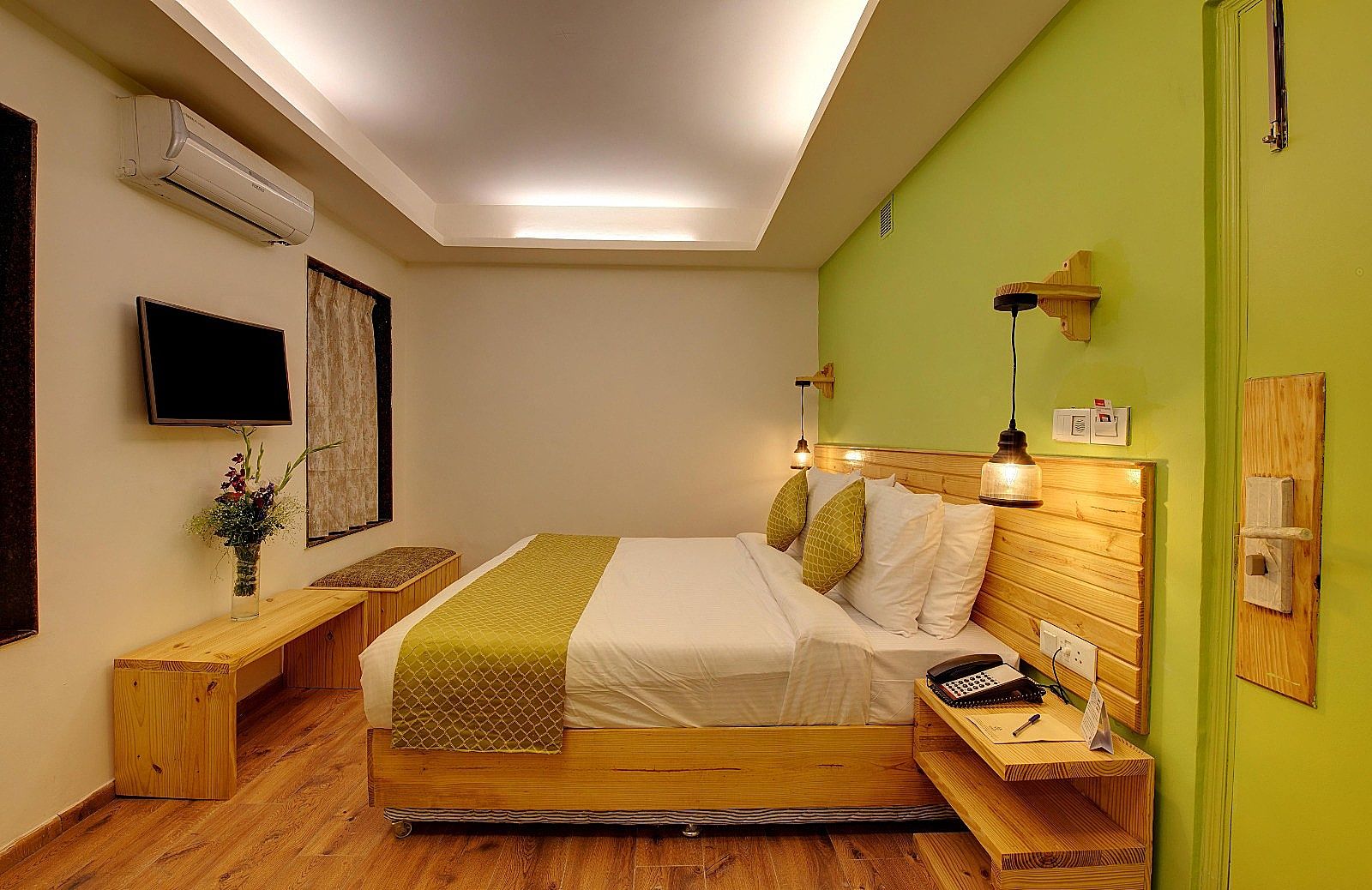 undefined The Golden Feather 5