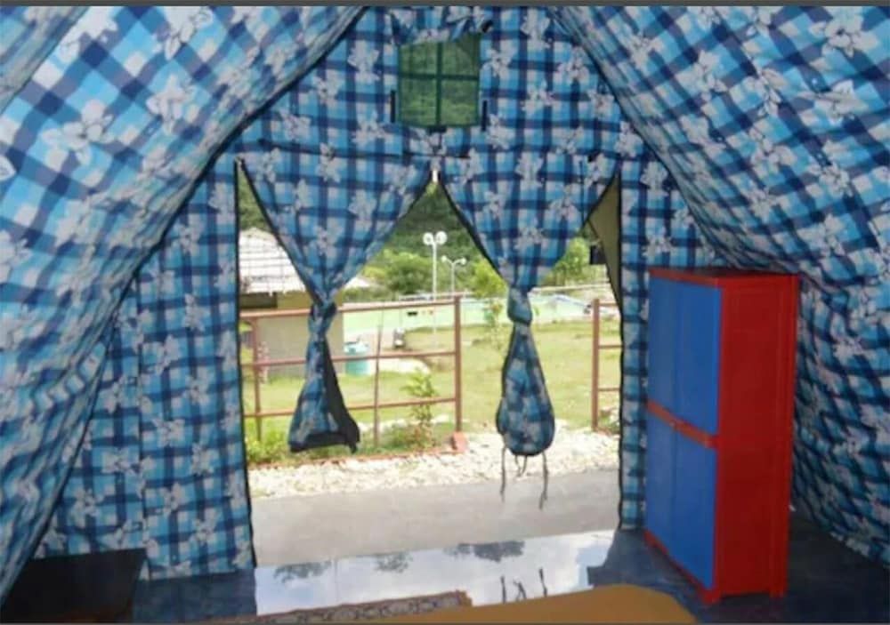 Aita River Resort   Luxury Tent  3