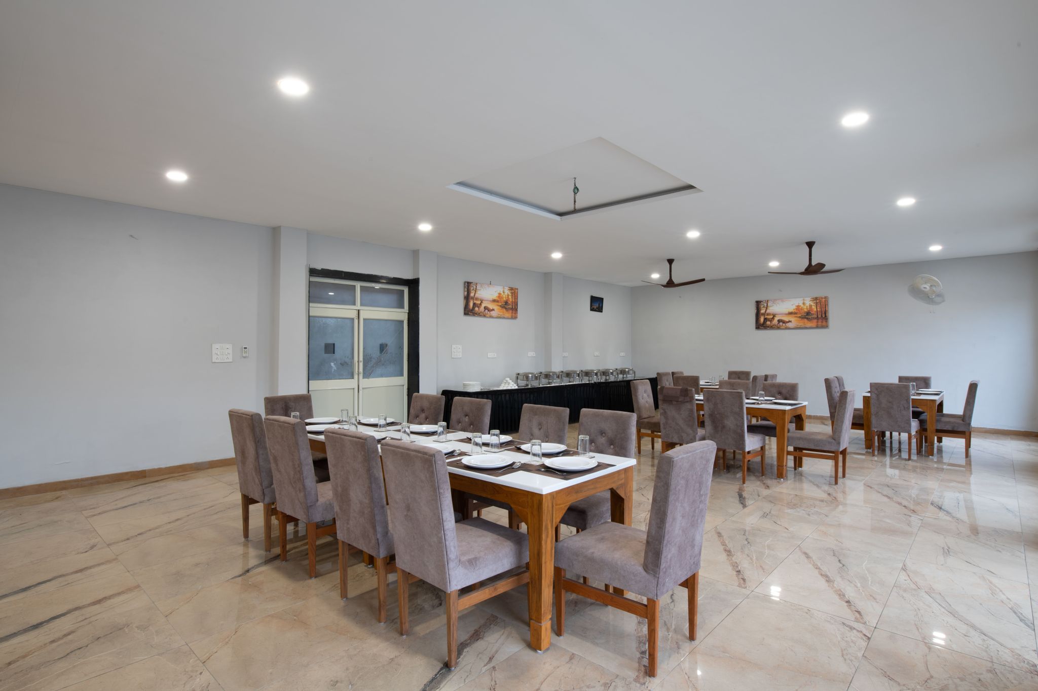 Food & Dining