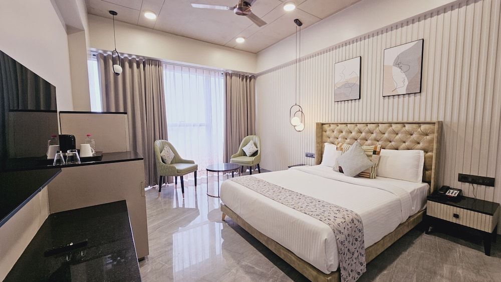 undefined Apricot Hotel Motera 9