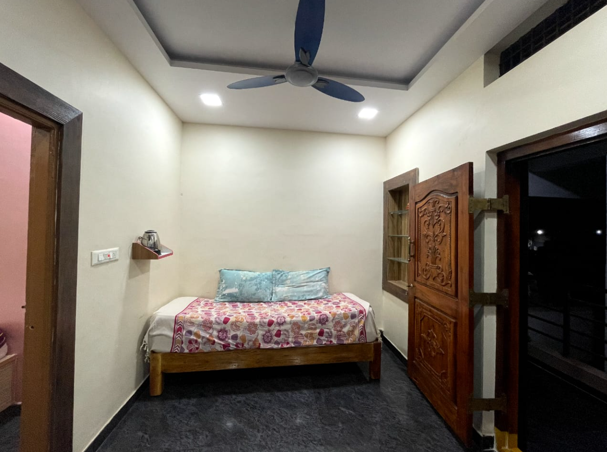 Vijayanagara Home Stay Studio Apartment 4