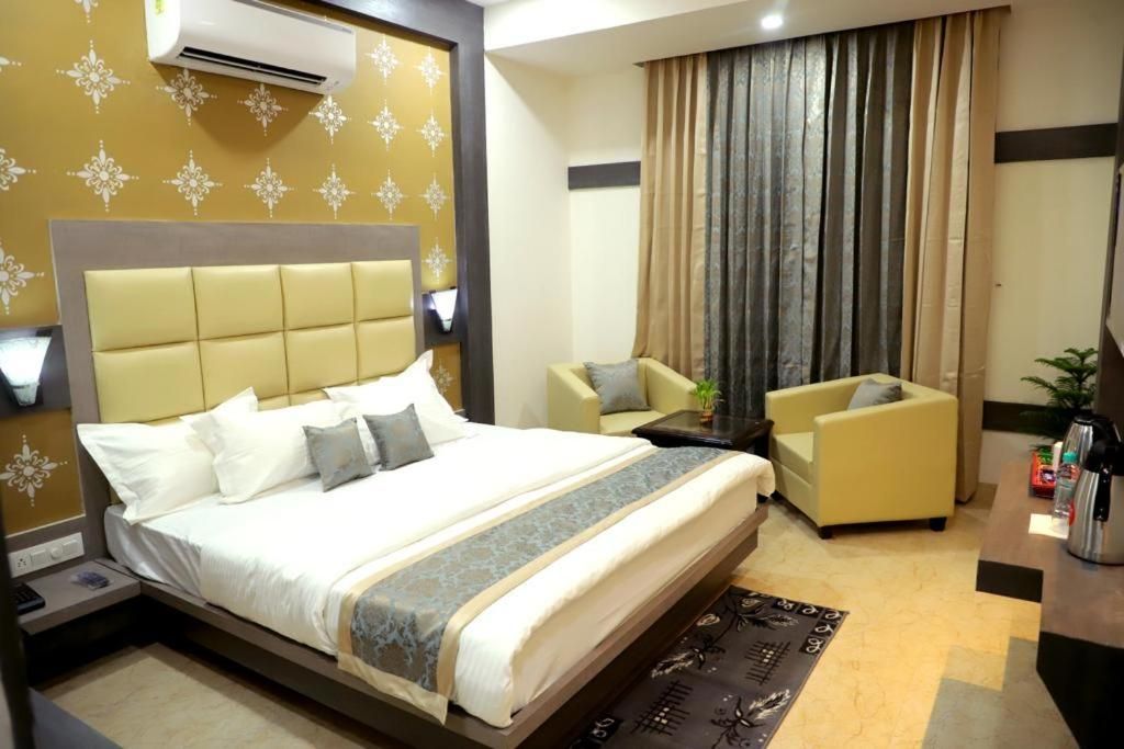 undefined Hotel The Golden Palms ( A unit of MGR Hotels & Resorts) 3