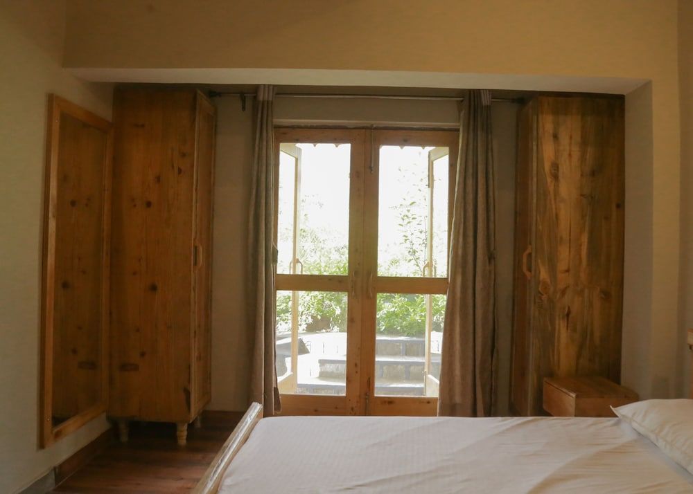 Osho Himalayas Wellness Resort Daya Room with Meditation 4