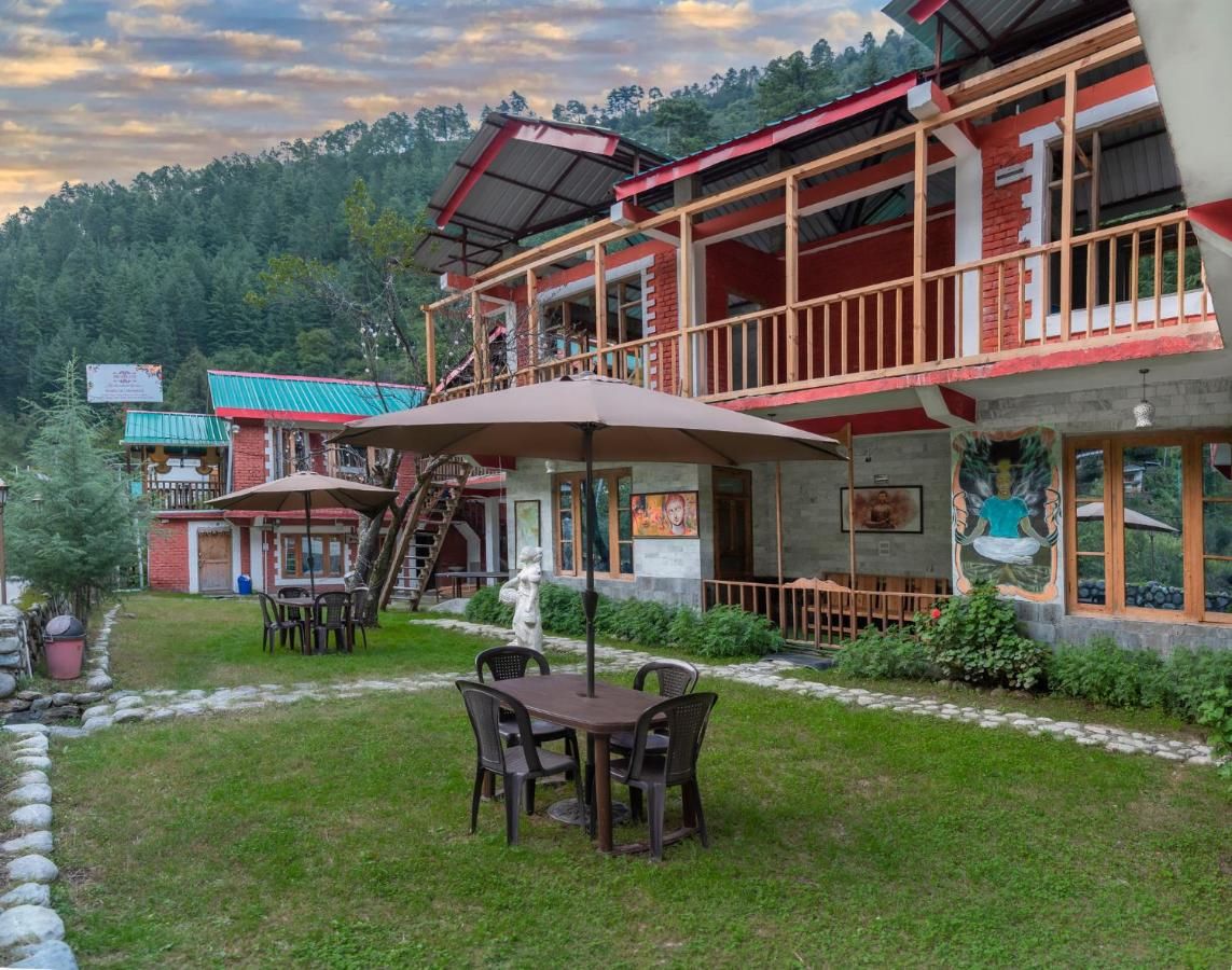 Dreamland Cottage & Cafe