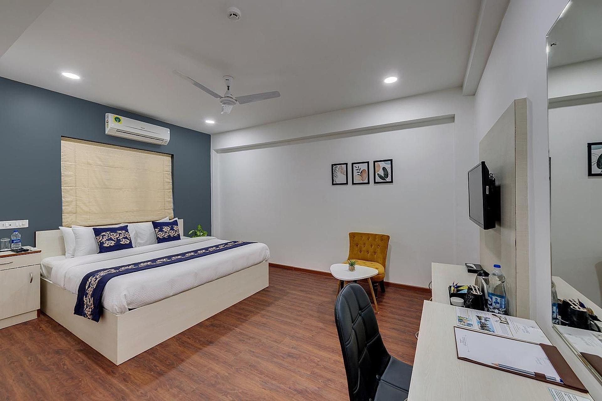 Deluxe King Room